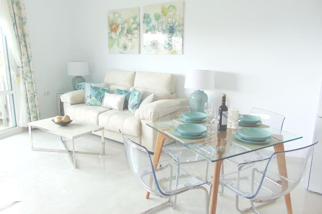 Lux. Frontbeach-Terrace. 5 Pools.Tv. 2 A.C.Netflix 베날마데나코스타 외부 사진