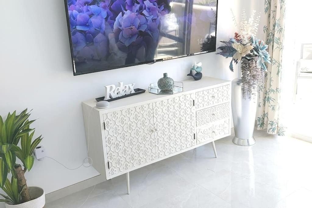 Lux. Frontbeach-Terrace. 5 Pools.Tv. 2 A.C.Netflix 베날마데나코스타 외부 사진