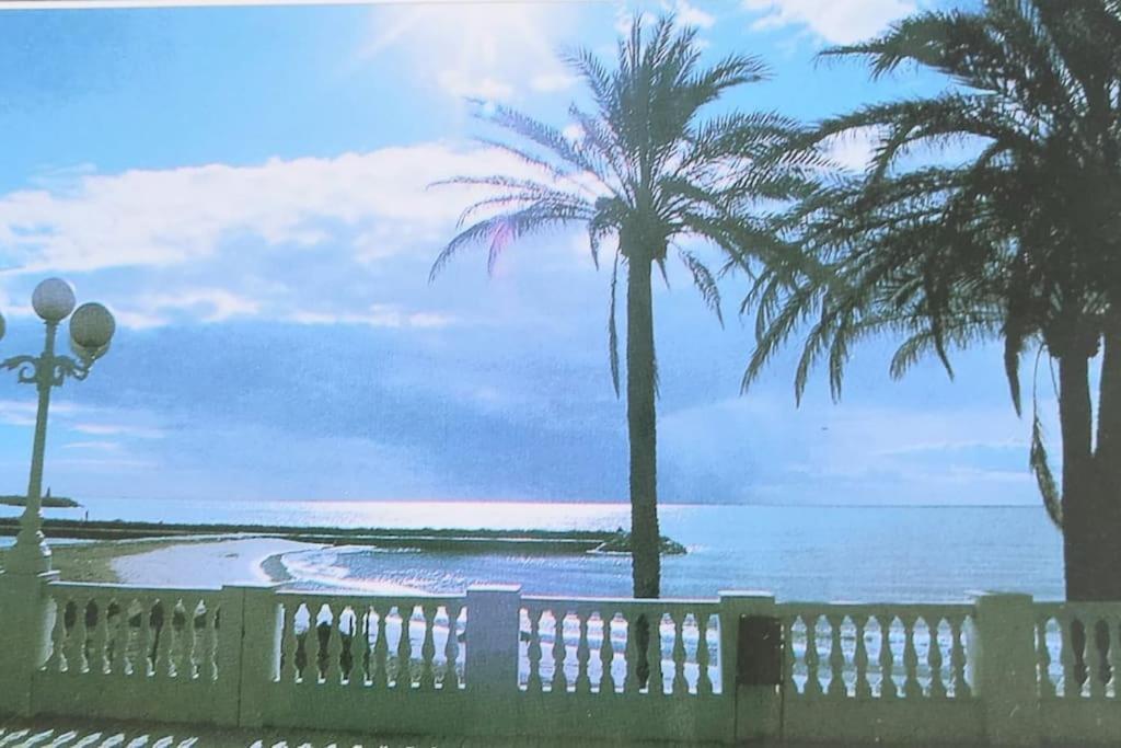 Lux. Frontbeach-Terrace. 5 Pools.Tv. 2 A.C.Netflix 베날마데나코스타 외부 사진